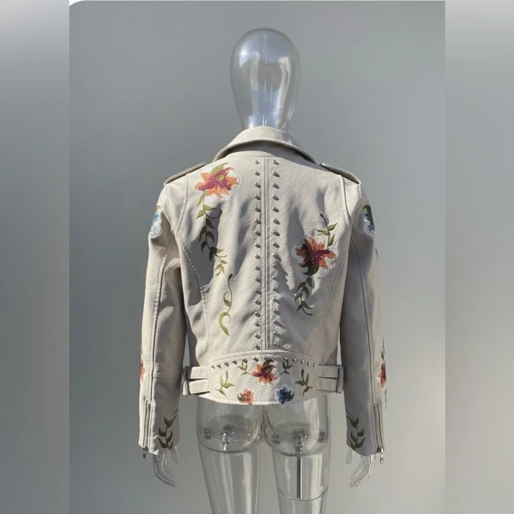Boho Floral Embroidered Cream Biker Jacket Silver Studded Faux Leather  Size S - Picture 3 of 15